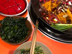 -周幺妹重庆老火锅(银泰城总店)