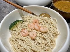 -莱莱小笼·乔艾