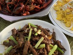 -丹水桥地锅鱼·翘嘴鲌·地方特色全鱼宴(丹江口大坝店)