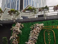 -The ROOF (通盈中心店)
