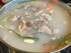 -老石黑山羊毛驴肉火锅(金凯广场店)