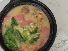 三鮮米線砂鍋-龙抄手(文殊坊店)