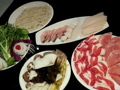 -重庆小天鹅自助火锅店(空港跨境店)