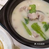 这价格亲民！二人点了三个菜