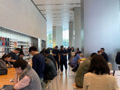 店内环境-Apple零售店(华贸购物中心店)