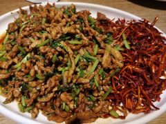香辣肉丝-姥姥家春饼店(佳亿时尚广场店)