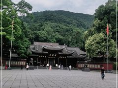 -峨眉山报国寺