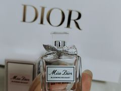 -Dior迪奥(海信广场店)