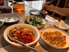 -湘西小馆(滨河路店)