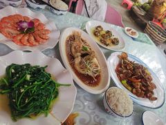-范饭椰林川湘味海鲜·椰子鸡(三亚湾椰梦长廊店)