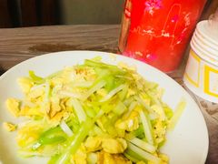 韭黄炒鸡蛋-蓝精灵饺子店