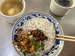 -高师傅特色米粉汤包(建设路店)