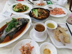 -旭璟酒家·传统粤菜·湘菜(逸景路店)