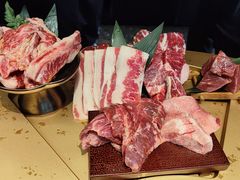 -铭牛烧肉·和牛海鲜自助(高新月牙湖店)