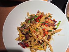 -吃饭皇帝大(长宁龙之梦店)