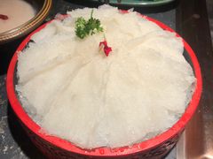 -老牌坊云南鱼豆花火锅(哈西万达店)