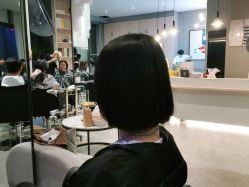-MOVAN  HAIR莫凡匠人发型屋