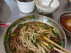 -正宗杨记普洱酸醋米线(总店)