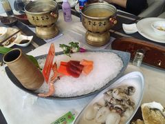 -云顶旋转自助景观餐厅