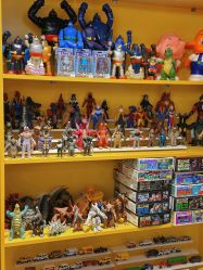 -16TOYS中古玩具铺(崇文门店)