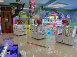 -莫莉幻想儿童乐园(哈尔滨王府井店)