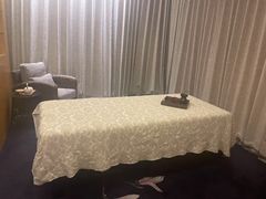 -上海漕河泾万丽酒店