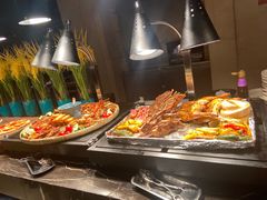 -广州万富希尔顿酒店·感趣自助餐厅·金秋蟹宴生蚝海鲜刺身烧烤