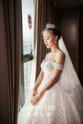 -Lady  Jane高端婚纱礼服馆