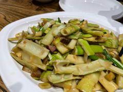腊肉炒竹笋-老妈疙瘩汤·平价海鲜专门店·老威海菜(渔港路店)