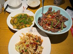 -爱碗亭·鲜炒湖南菜(壹城中心店)