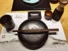 -枝魯枝魯自助料理
