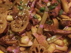 -多嘴超级肉蟹煲(欧亚卖场店)