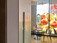 -必胜客(华邦银泰店)
