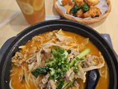 老坛酸菜牛肉粉-俏凤凰(美林M·LIVE天地东座店)