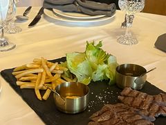 -火车头法国西餐厅