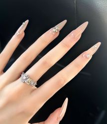 -斯馨·健康美甲美睫