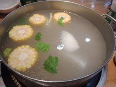 萝卜玉米清汤-为什么牛潮汕牛肉火锅(万胜广场店)
