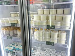 -正飞鲜奶(吐鲁番路店)