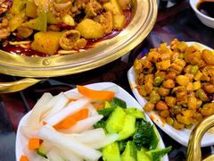 -牛一嘴·兰州牛肉面·大盘鸡(财富中心店)