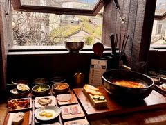 -银米·云南传统过桥米线(双廊黑金冠店)
