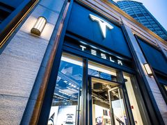 门面-TESLA 特斯拉(上海太古汇体验店)