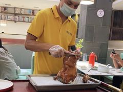 -阿瓦山寨·湘菜现炒·剁椒鱼头王(咸阳总店)