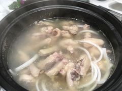 -东椰·海南椰子鸡火锅(朝阳门店)