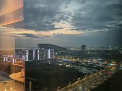 -深圳国际会展中心希尔顿酒店(前海华发冰雪世界店)