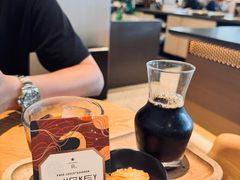 -星巴克臻选(上海合生汇1F店)