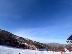 -亚布力新体委滑雪场