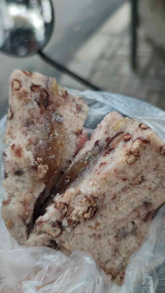 杨招娣糕点-"昨天去开家长会,就想提前去买个糕吃吧,一.