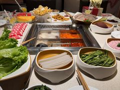 -海底捞火锅鲜切牛肉主题店(长寿路店)