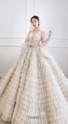 -Lady  Jane高端婚纱礼服馆