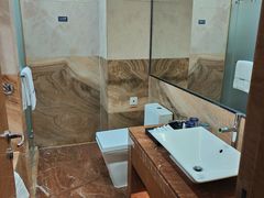 -珠海拱北口岸希尔顿欢朋酒店